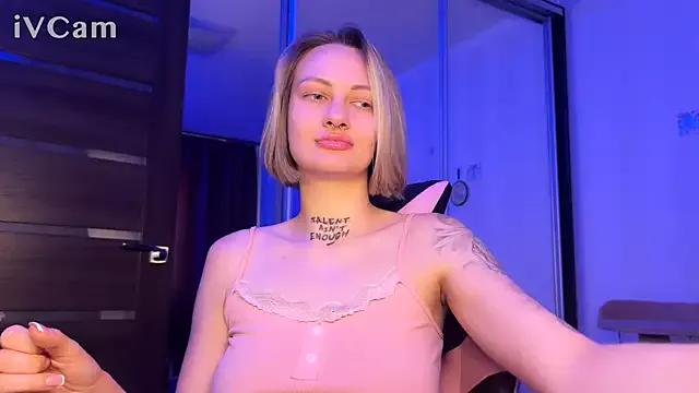 Kira_Pierce webcams show profile image 
