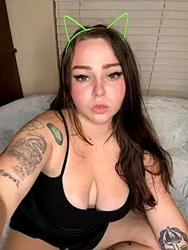 Kira_tattoo from StripChat is Freechat