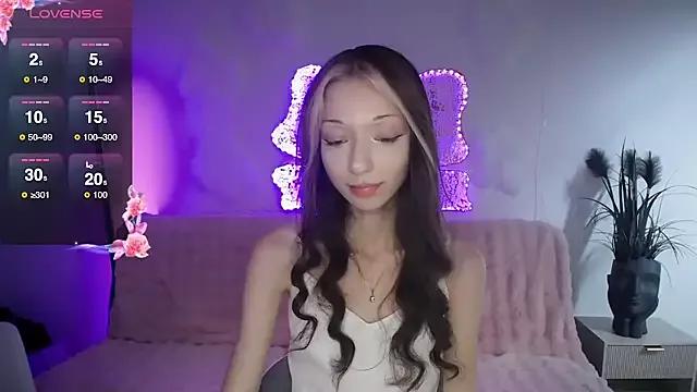 KiraGlam webcams show profile image 