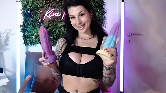 KiraKane1 webcams show profile image 