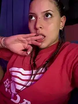 kiramedi from StripChat is Freechat
