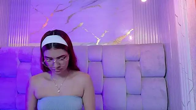 Explore our live girls sluts from our Custom and Multi clubs and checkout exclusive access to highly interactive content, such as shape, hair, titties, pussy type and many more.