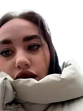 KiraSunshine from StripChat is Freechat