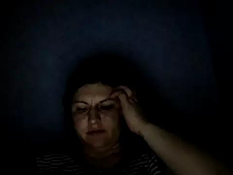 KiraSwee from StripChat is Freechat