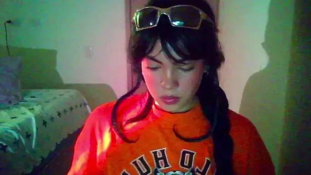 Kiri_Cutee from StripChat