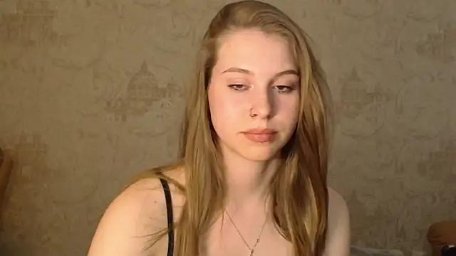 KirraLiam from StripChat