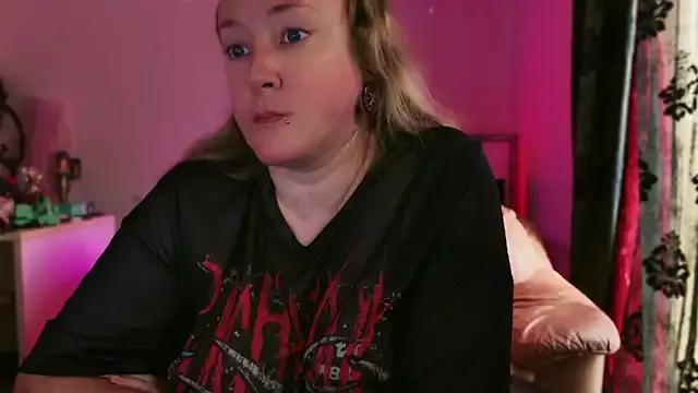 kisicaxx from StripChat