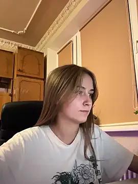 KissInFire from StripChat is Freechat