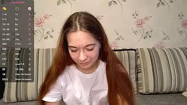 KissKarina from StripChat is Freechat