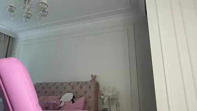 Kisskeyy from StripChat
