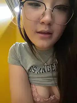 KissMeEva from StripChat