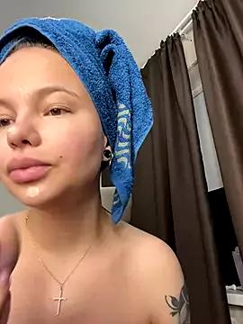 KissMeSasha from StripChat