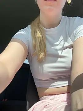 KissMissAngela from StripChat