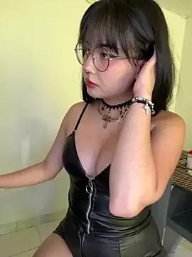 KitsuneHina from StripChat is Freechat