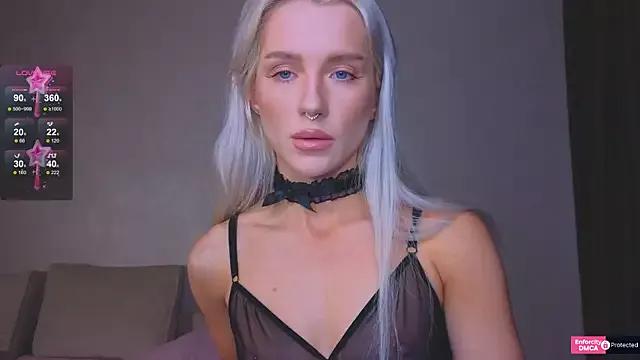 KittenFang from StripChat