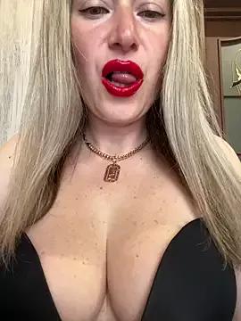 Kittenforyou from StripChat