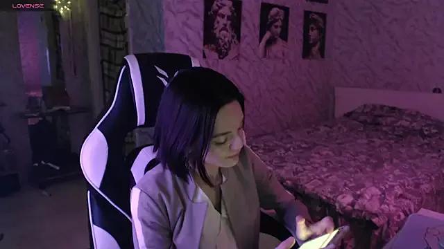 Kitti_study from StripChat