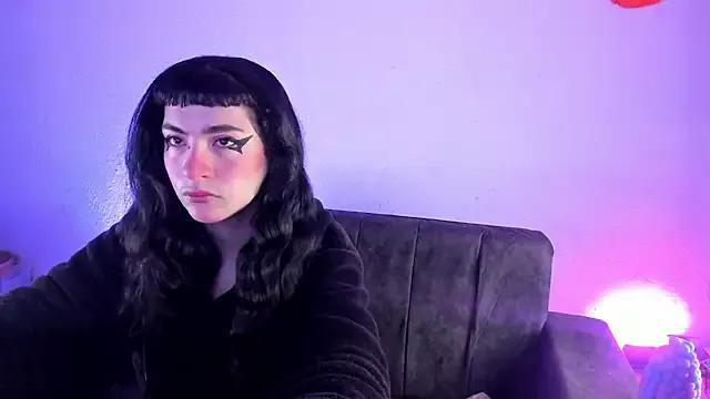 Explore our live girls sluts from our Custom and Multi clubs and checkout exclusive access to highly interactive content, such as shape, hair, titties, pussy type and many more.