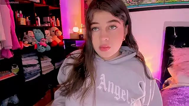 Kitty_bad1 from StripChat