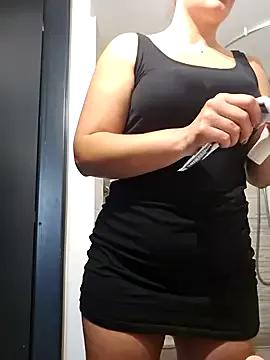 Explore our live girls sluts from our Custom and Multi clubs and checkout exclusive access to highly interactive content, such as shape, hair, titties, pussy type and many more.
