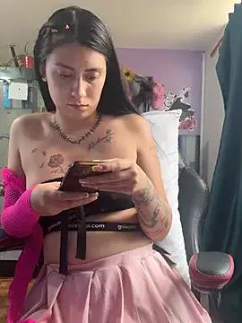 kitty_nataly from StripChat