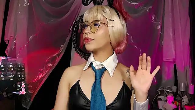 kitty_roxy from StripChat