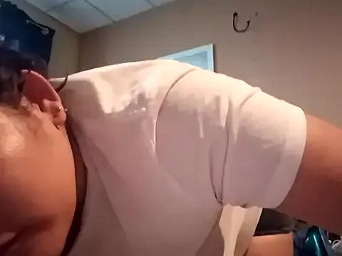 Kitty_WetXxX from StripChat is Freechat
