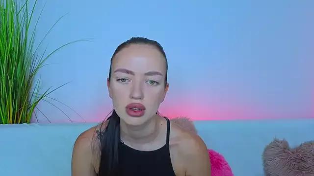 Explore our live girls sluts from our Custom and Multi clubs and checkout exclusive access to highly interactive content, such as shape, hair, titties, pussy type and many more.