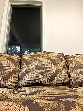 kittycumsforu from StripChat is Freechat