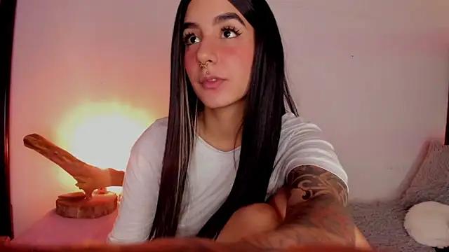 Kittyhell_cam from StripChat