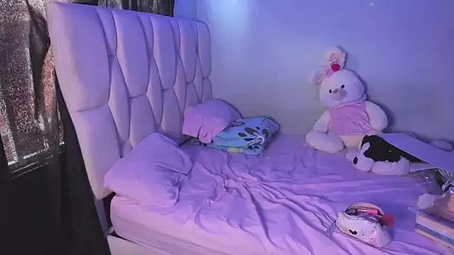 KittyKlum from StripChat