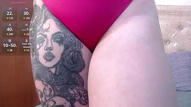 Explore our live girls sluts from our Custom and Multi clubs and checkout exclusive access to highly interactive content, such as shape, hair, titties, pussy type and many more.
