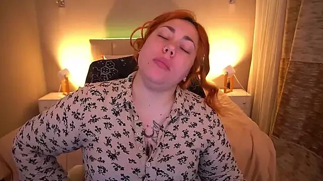 Explore our live girls sluts from our Custom and Multi clubs and checkout exclusive access to highly interactive content, such as shape, hair, titties, pussy type and many more.