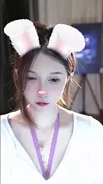 KKEHBYBA from StripChat
