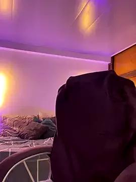 kloe28 from StripChat is Freechat