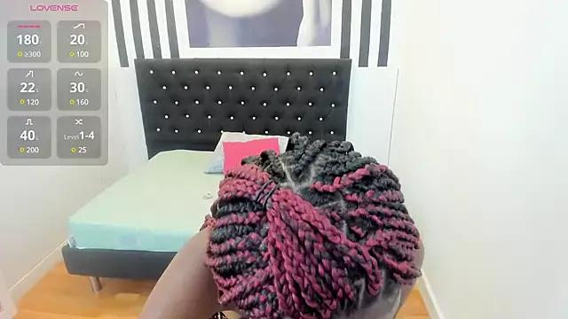 Kloe__11 webcams show profile image 
