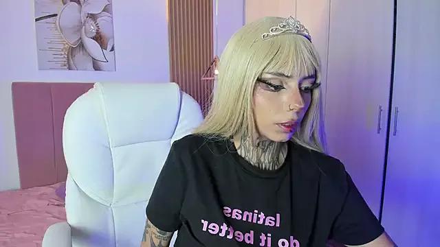 KoraRousee from StripChat is Freechat