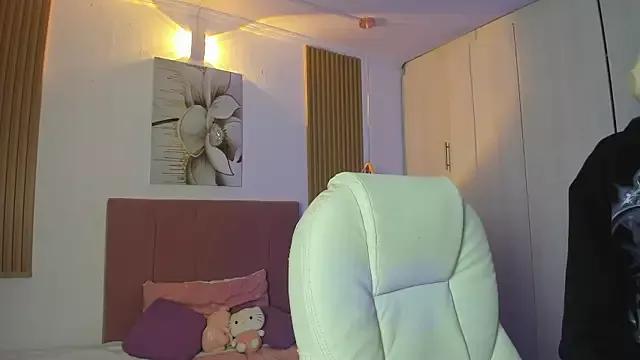 KoraRousee from StripChat is Freechat