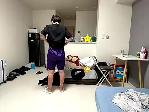 kr_koma55xo from StripChat
