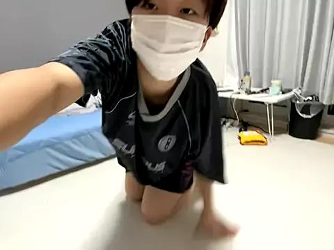 kr_koma55xo from StripChat