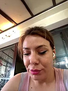 KrisKkiki from StripChat is Freechat
