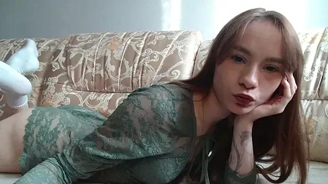 KrisMilk from StripChat is Freechat