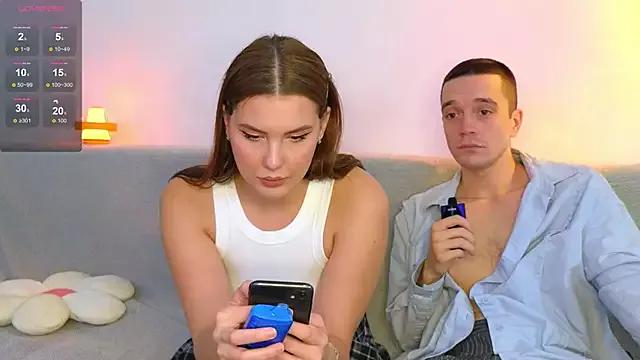 Kriss_Amelia from StripChat is Freechat
