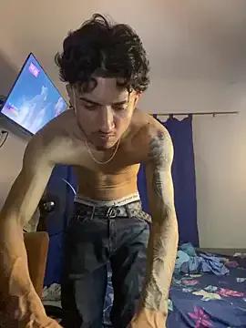 Kriss_Edwards from StripChat is Freechat