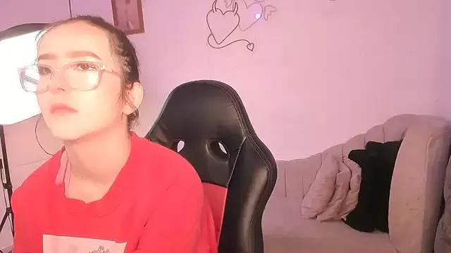 Explore our live girls sluts from our Custom and Multi clubs and checkout exclusive access to highly interactive content, such as shape, hair, titties, pussy type and many more.