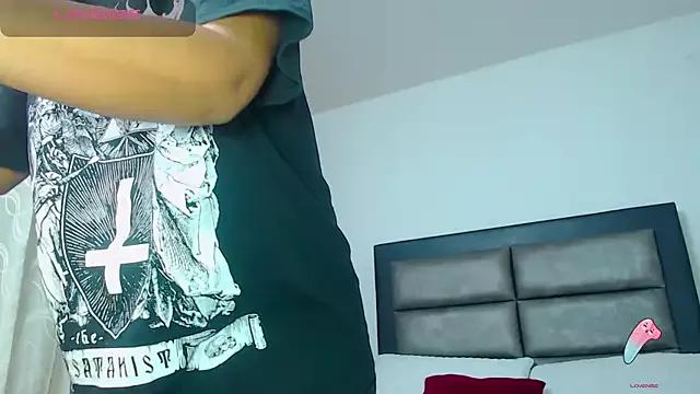 KuromiBad webcams show profile image 