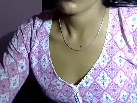 kusumbaby from StripChat