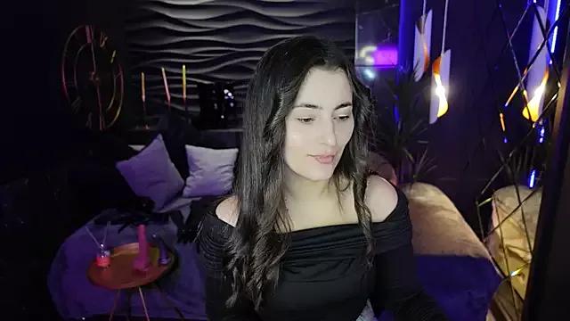 Explore our live girls sluts from our Custom and Multi clubs and checkout exclusive access to highly interactive content, such as shape, hair, titties, pussy type and many more.