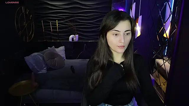 Explore our live girls sluts from our Custom and Multi clubs and checkout exclusive access to highly interactive content, such as shape, hair, titties, pussy type and many more.