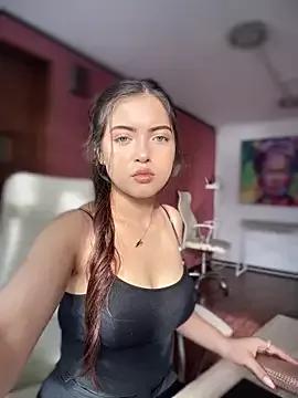 Explore our live girls sluts from our Custom and Multi clubs and checkout exclusive access to highly interactive content, such as shape, hair, titties, pussy type and many more.